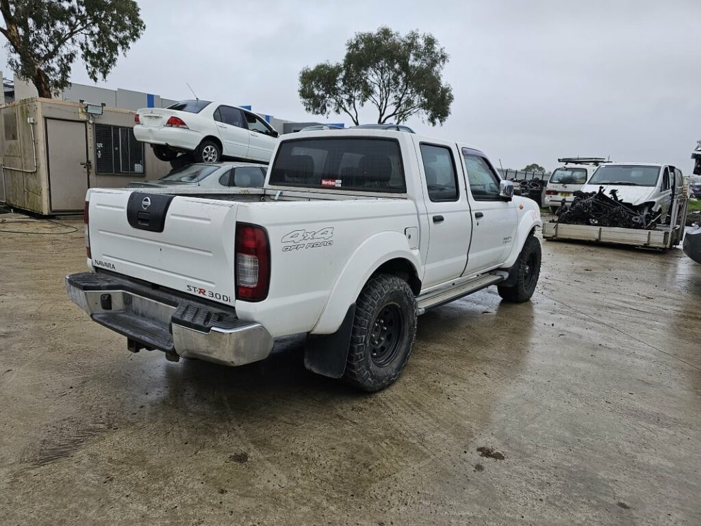 Car Wreckers - Nissan Navara 2005 022