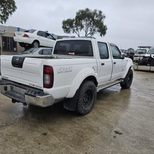 Car Wreckers - Nissan Navara 2005 022