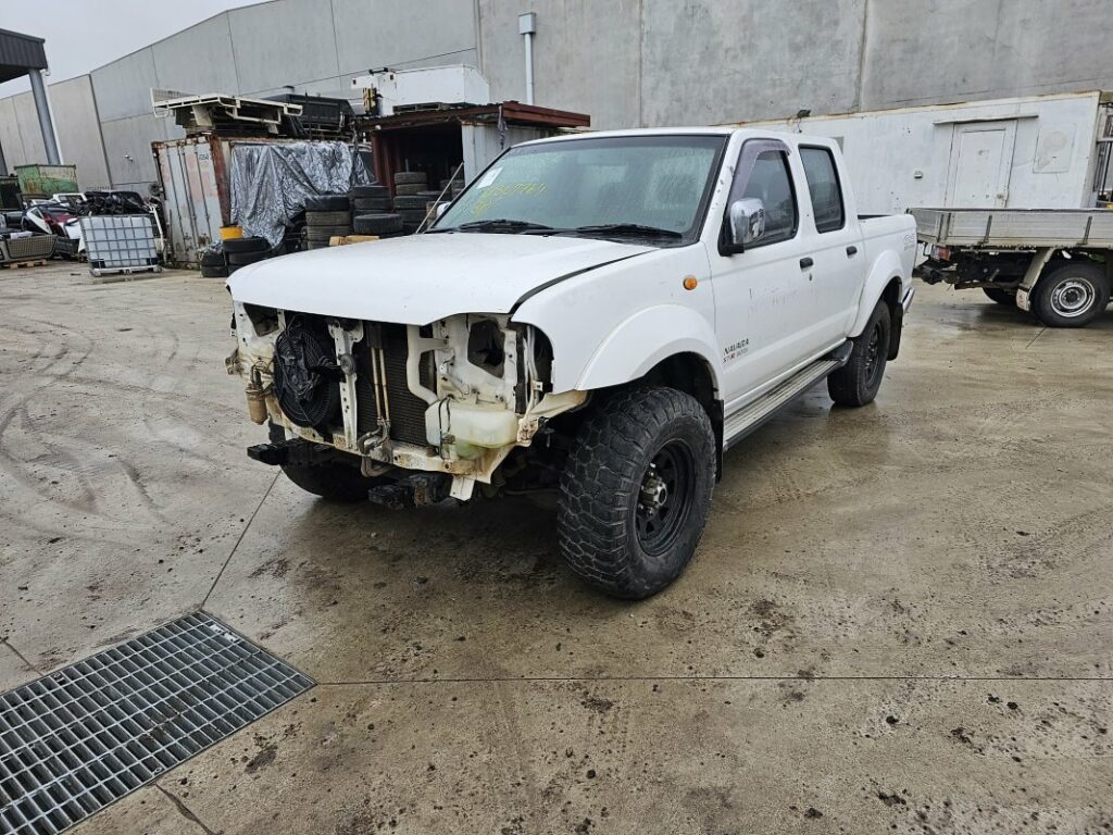 Car Wreckers - Nissan Navara 2005 022