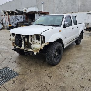 Car Wreckers - Nissan Navara 2005 022