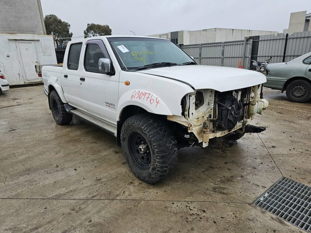 Car Wreckers - Nissan Navara 2005 022