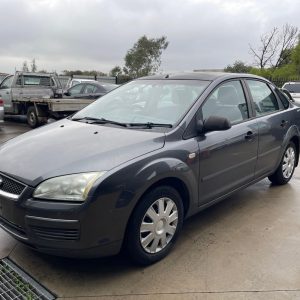 Car Wreckers - Ford Focus 2006 Grey Auto
