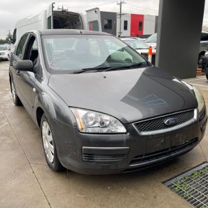 Car Wreckers - Ford Focus 2006 Grey Auto