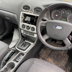 Car Wreckers - Ford Focus 2006 Grey Auto