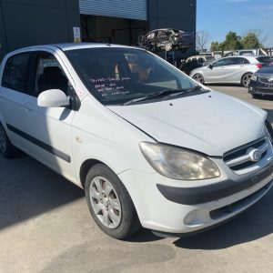 Car Wreckers - Hyundai Getz 2006 White Auto Petrol