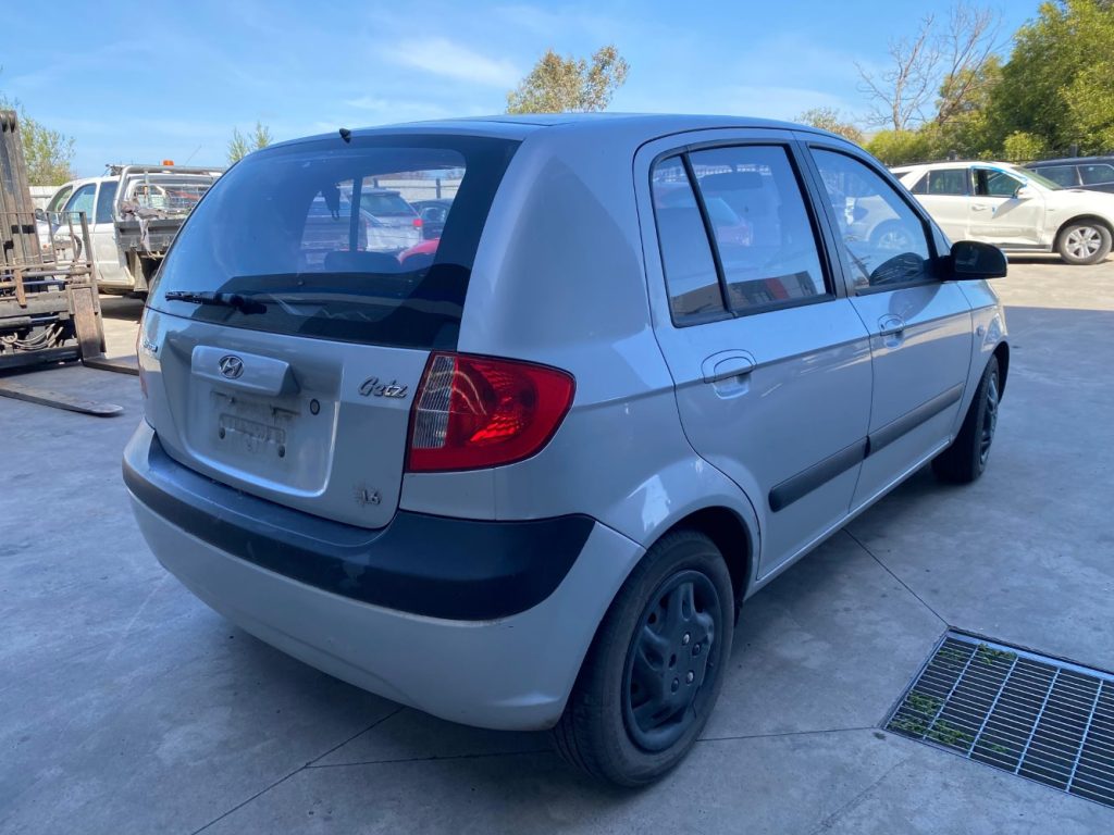 Car Wreckers - Hyundai Getz 2006 Silver Manual Petrol