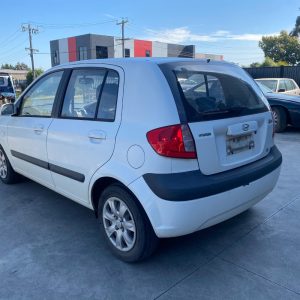 Car Wreckers - Hyundai Getz 2006 White Auto Petrol