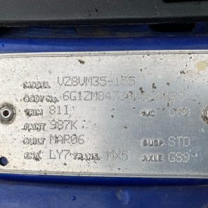 Car Wreckers - Holden Commodore 2006 Blue Manual Petrol