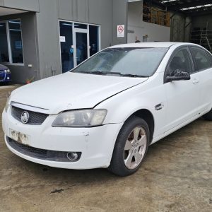 Car Wreckers - Holden Calais 2006 White Auto Petrol