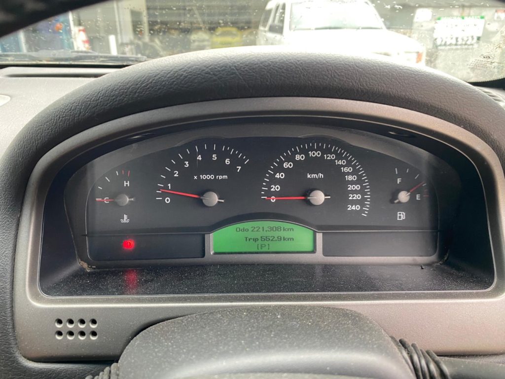 Car Wreckers - Holden Commodore 2006 Blue Manual Petrol