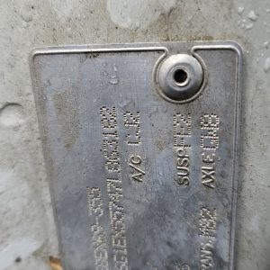 Car Wreckers - Holden Calais 2006 White Auto Petrol