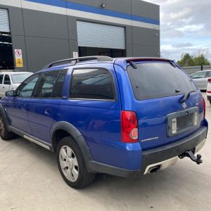 Car Wreckers - Holden Commodore 2006 Blue Manual Petrol