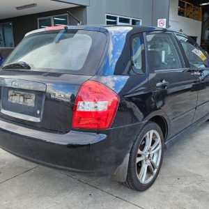 Car Wreckers - Kia Cerato 2006 Black Auto Petrol