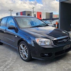 Car Wreckers - Kia Cerato 2006 Black Auto Petrol