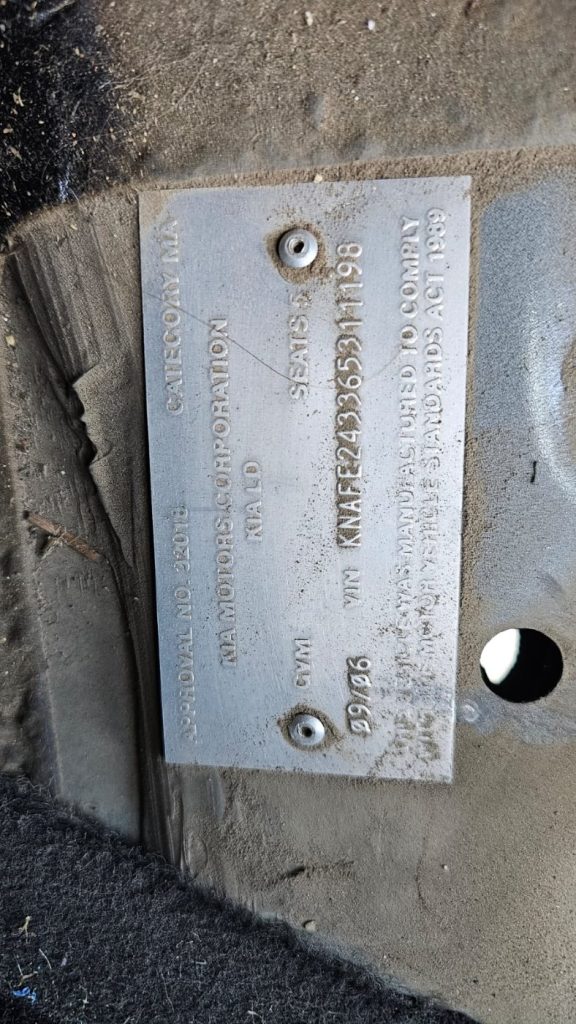 Car Wreckers - Kia Cerato 2006 Black Auto Petrol