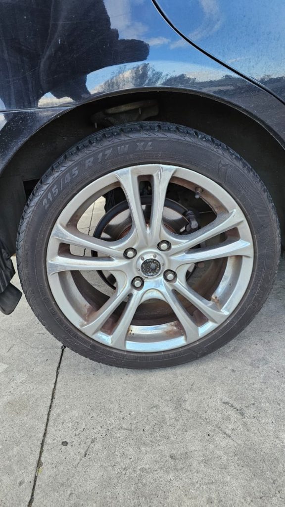 Car Wreckers - Kia Cerato 2006 Black Auto Petrol