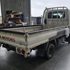 Car Wreckers - Kia K2700 2006 White Manual Diesel