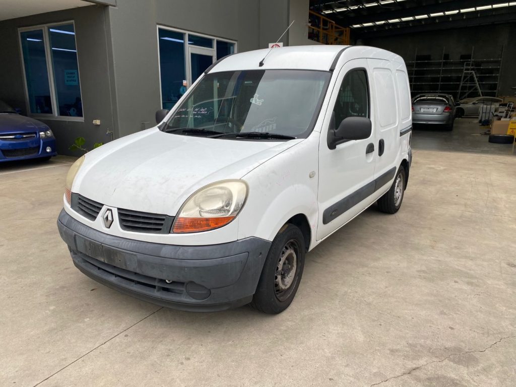 Car Wreckers - Renault Kangoo 2006 White Auto Petrol
