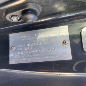 Car Wreckers - Toyota Hilux 2006 Black Manual