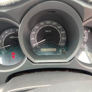 Car Wreckers - Toyota Hilux 2006 White Manual