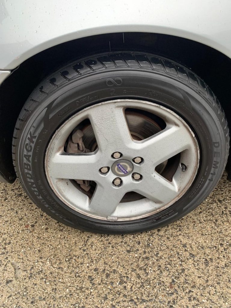 Car Wreckers - Nissan Navara 2010 Silver Auto Diesel