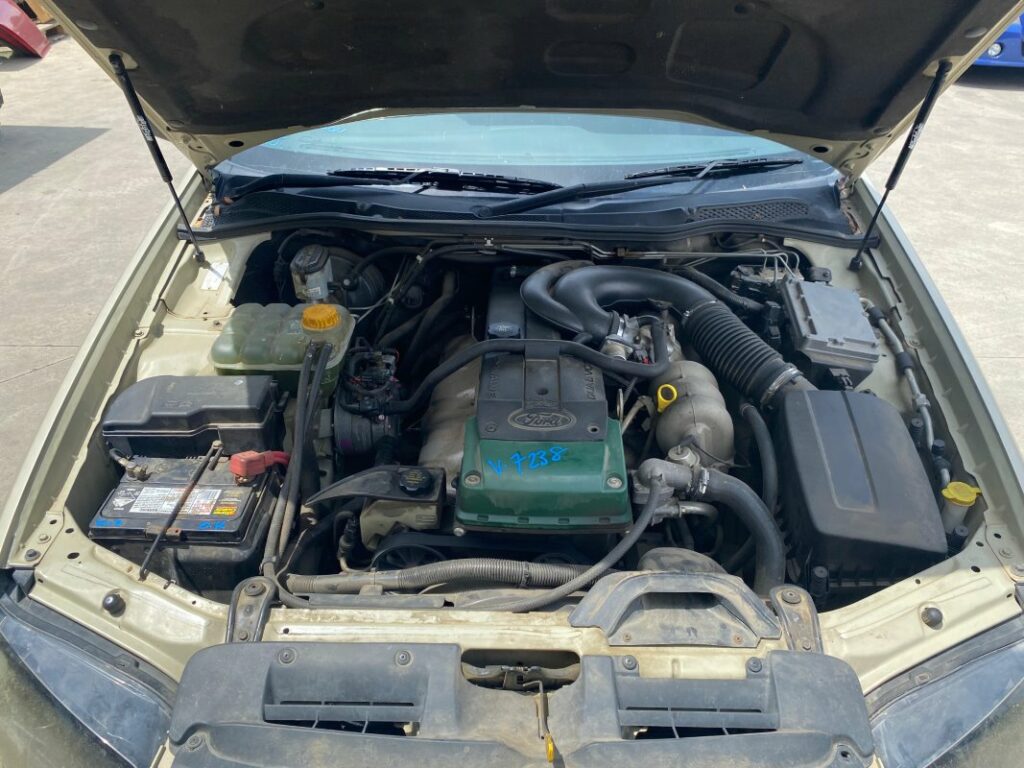 Car Wreckers - Ford Falcon 2006