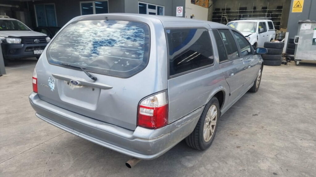 Car Wreckers - 2006 ford falcon wagon