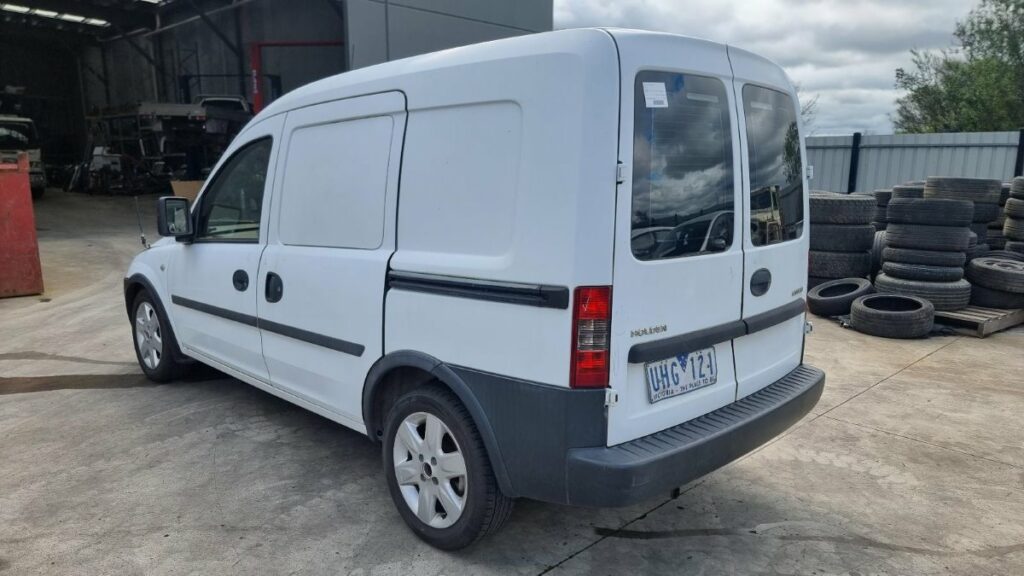 Car Wreckers - Holden Combo 2006 XC