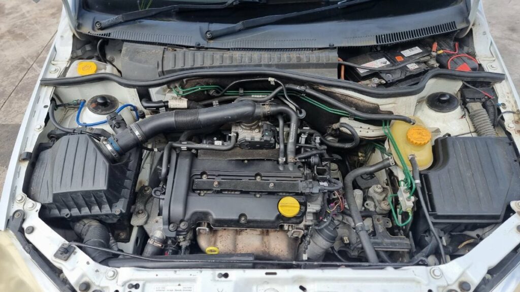 Car Wreckers - Holden Combo 2006 XC