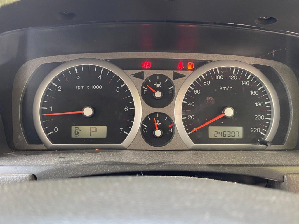 Car Wreckers - Ford Fairmont 2007 Silver Auto Petrol