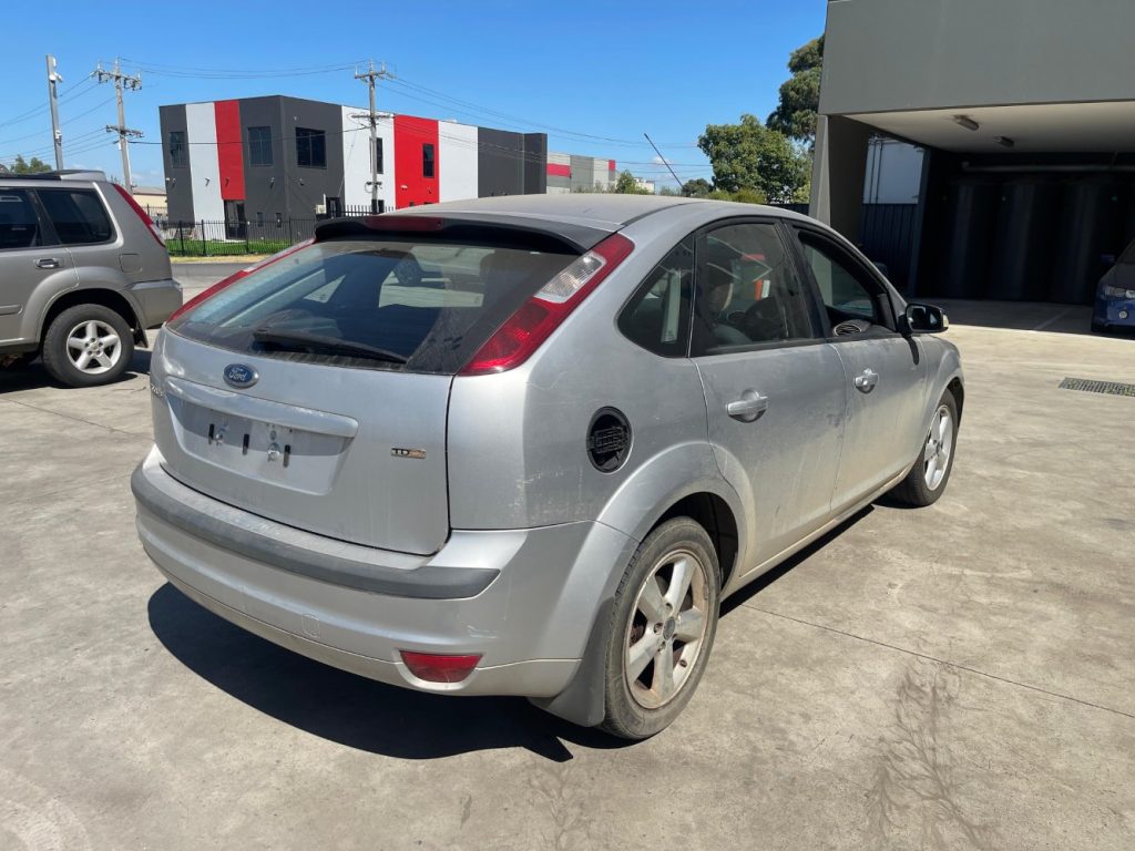 Car Wreckers - Ford Focus 2007 Silver Auto Petrol