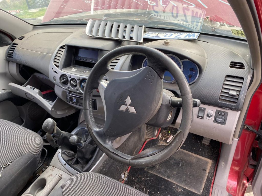 Car Wreckers - Mitsubishi Triton 2007 Red Manual Diesel