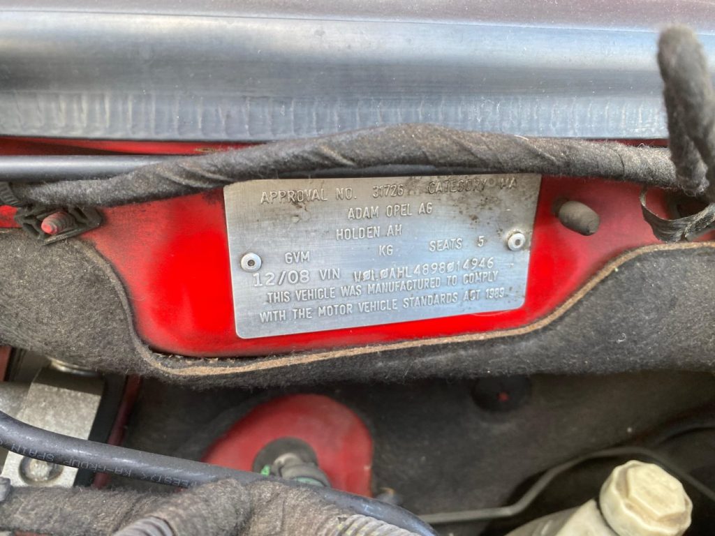 Car Wreckers - Holden Astra 2008 Red Manual Petrol