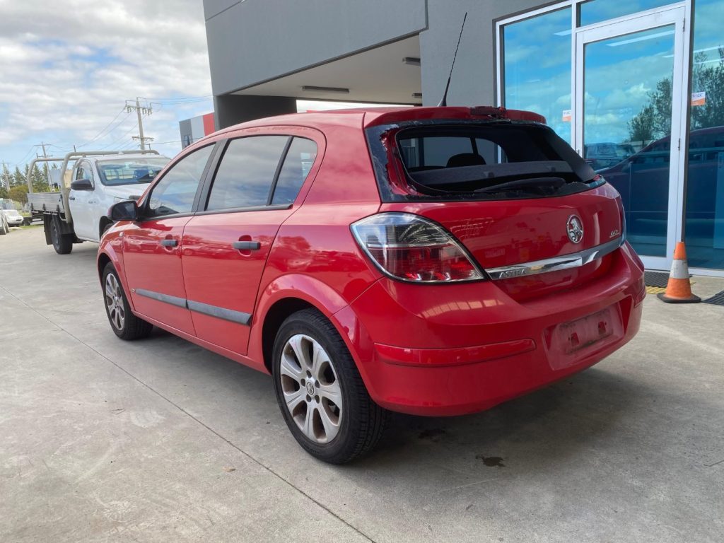 Car Wreckers - Holden Astra 2008 Red Manual Petrol