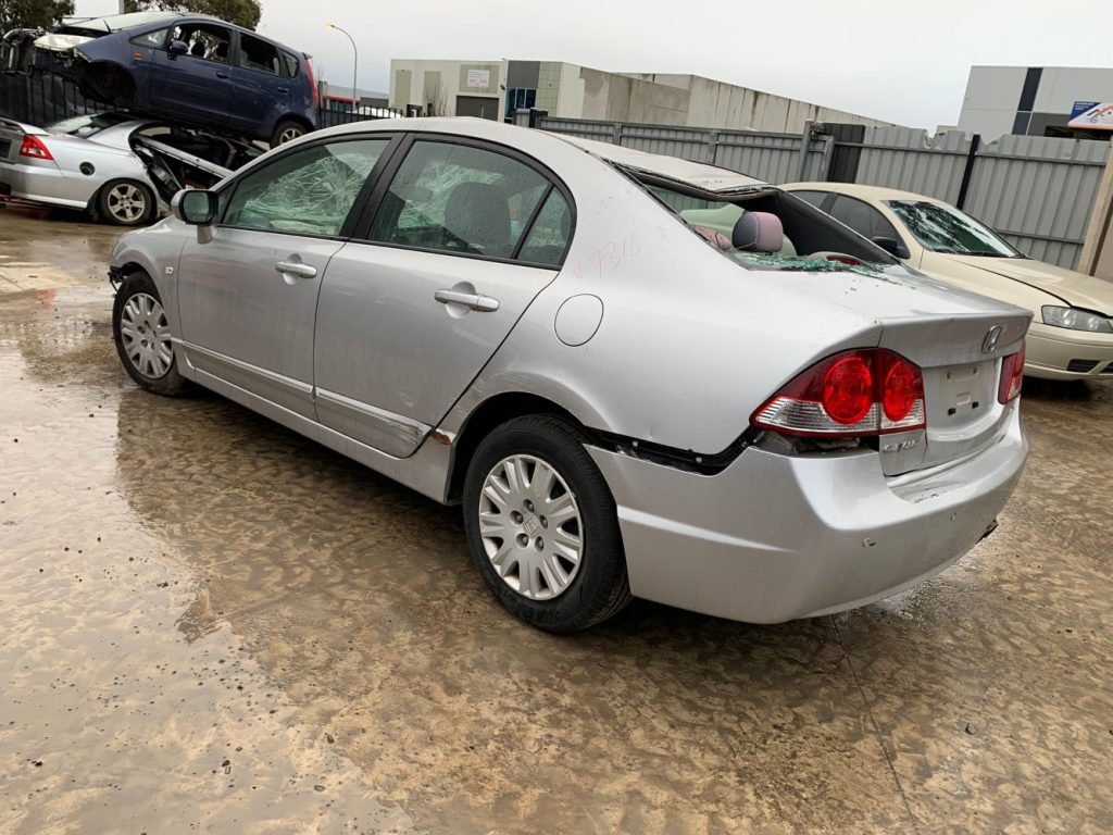 Car Wreckers - Honda Civic 2008 Silver Auto Petrol