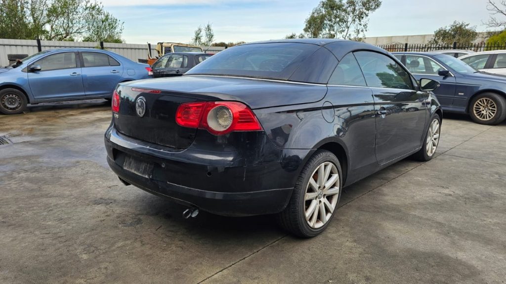 Volkswagen EOS 2008 1F7,1F8 TFSI 2.0L CAWB,CCZA,BWA,CBFA DOHC 16v Turbo Petrol Direct Inj. 4cyl 147kW Convertible FWD