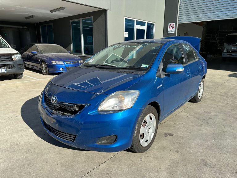 TOYOTA YARIS 2025 Blue Auto Petrol