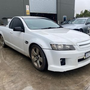 Car Wreckers - Holden Commodore 2009 White Auto