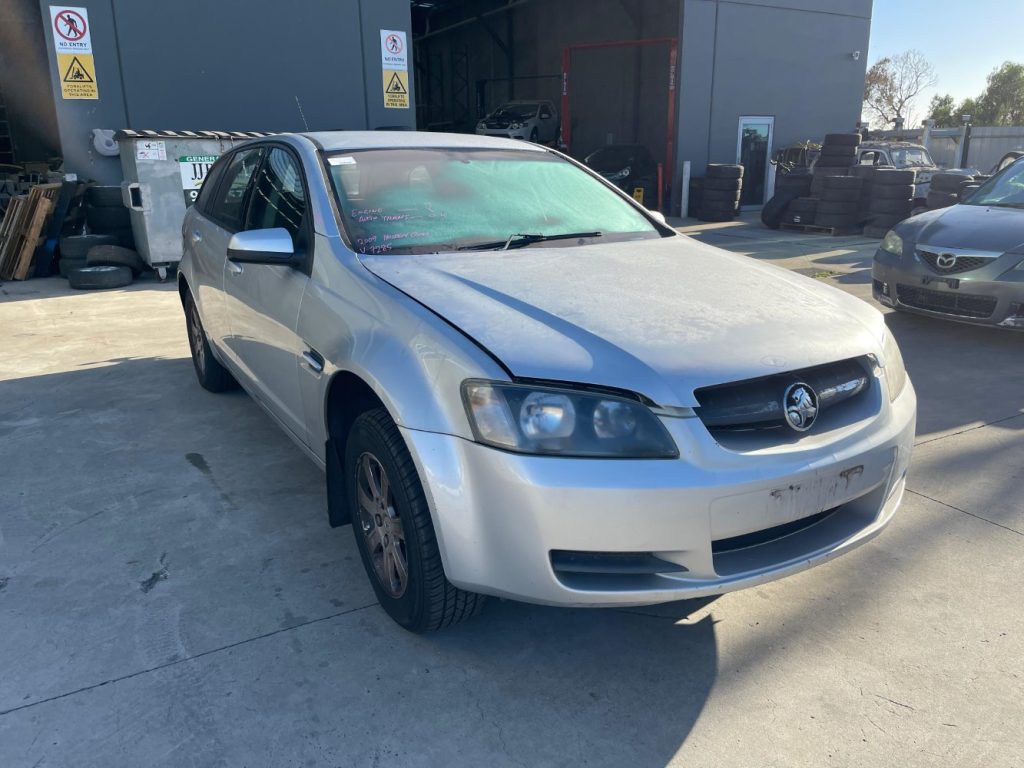 Car Wreckers - Holden Commodore 2009 Silver Auto Petrol
