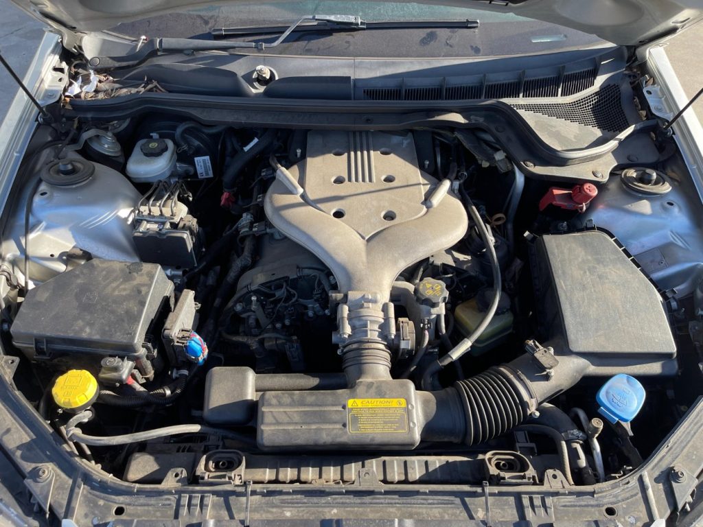 Car Wreckers - Holden Commodore 2009 Silver Auto Petrol