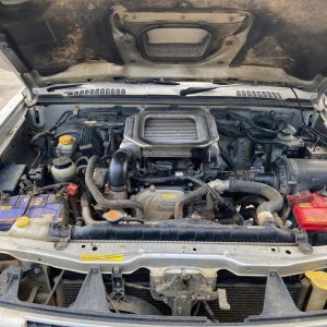 Car Wreckers - Nissan Navara 2009 Silver Manual Diesel