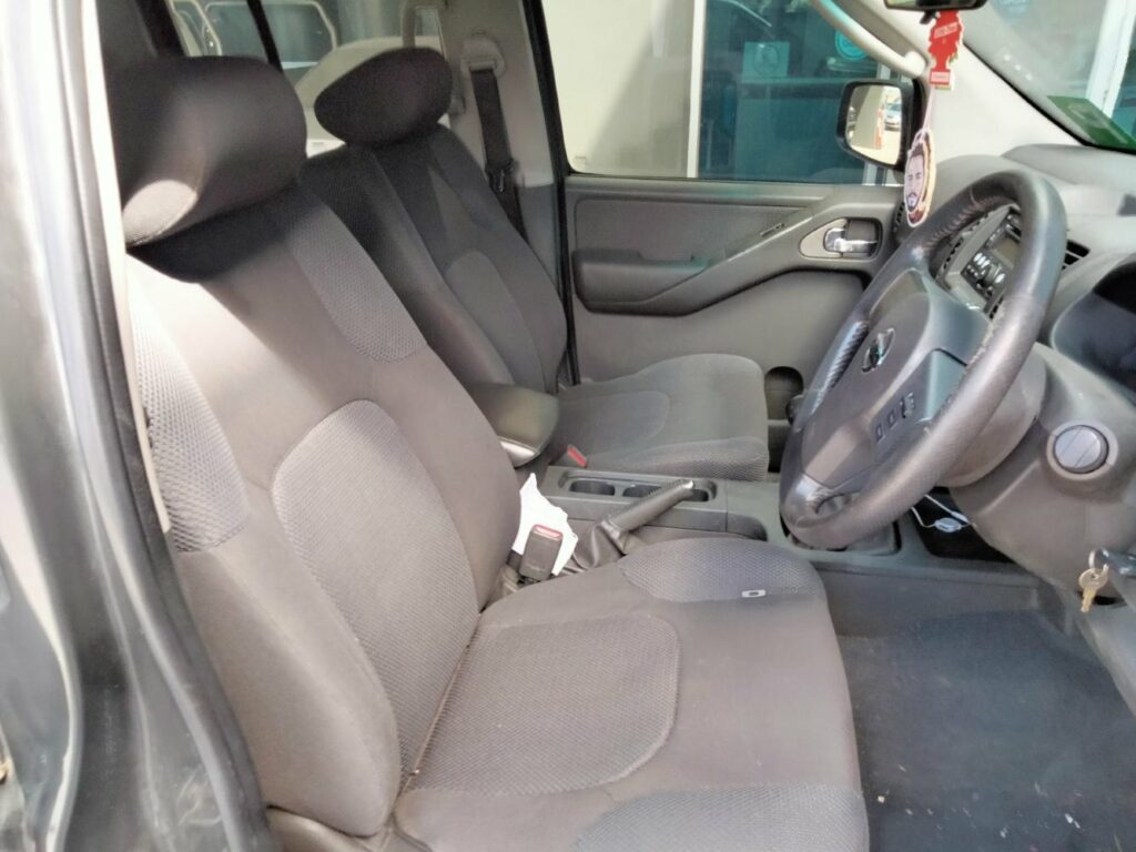 Car Wreckers - Nissan Navara 2009 Grey Manual Diesel