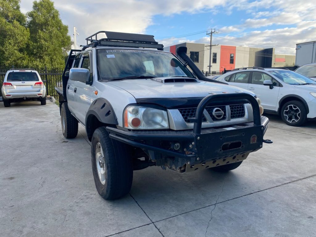 Car Wreckers - Nissan Navara 2009 Silver Manual Diesel