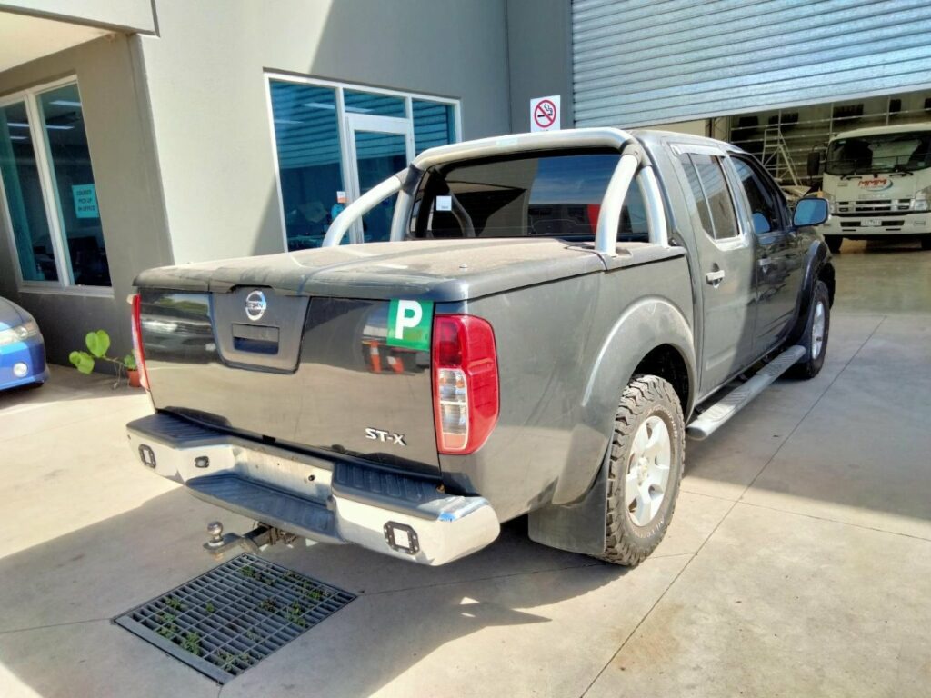 Car Wreckers - Nissan Navara 2009 Grey Manual Diesel