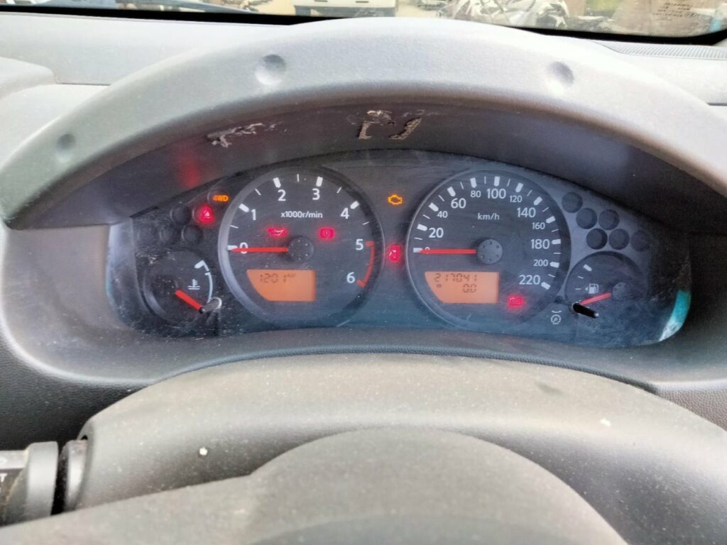 Car Wreckers - Nissan Navara 2009 Grey Manual Diesel