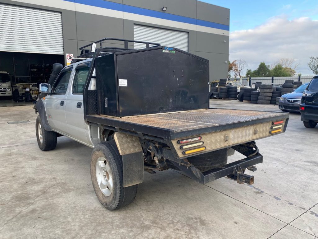 Car Wreckers - Nissan Navara 2009 Silver Manual Diesel