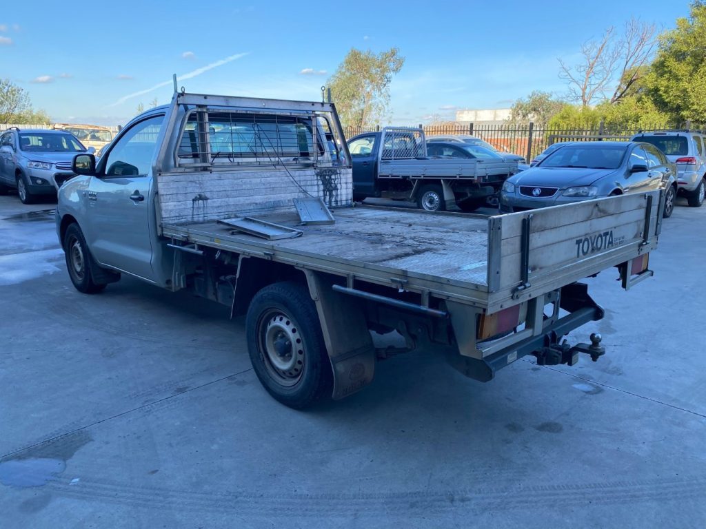 Car Wreckers - Toyota Hilux 2009 Silver Auto Petrol