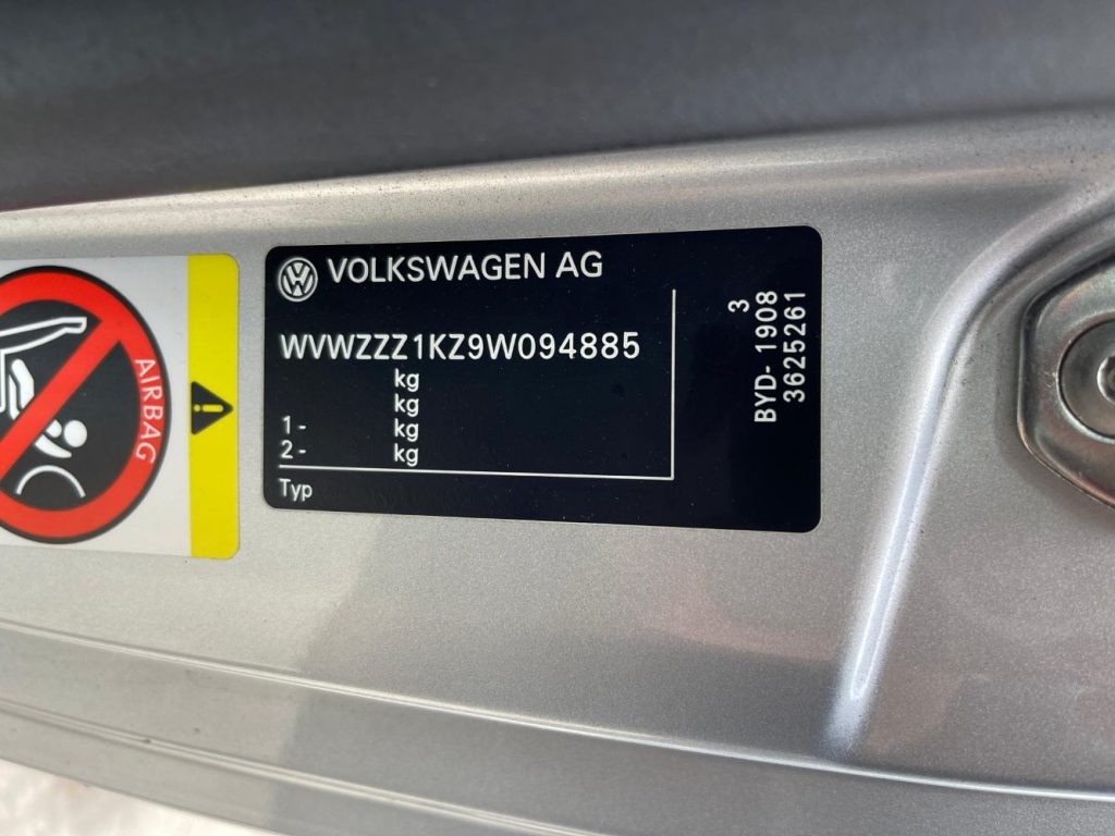 Volkswagen Golf GTI 2009 1K1 2.0L AXX,CAWB,BWA DOHC 16v Turbo Petrol Direct Inj. 4cyl Hatchback FWD