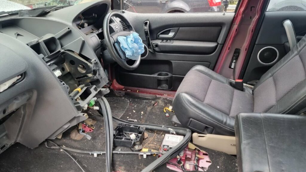 Car Wreckers - Ford Territory 2009 SY