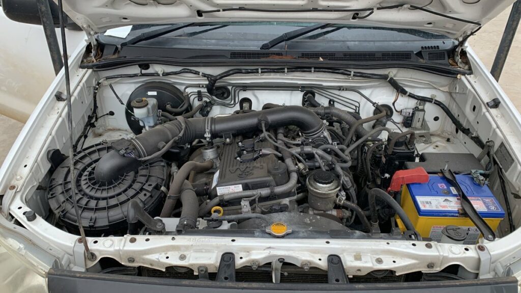 Car Wreckers - Toyota Hilux 2009